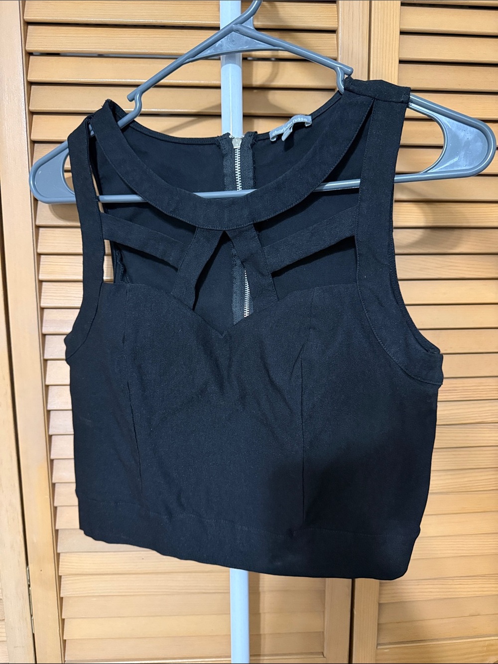 Black Structured Cutout Crop Tank Top - Women
